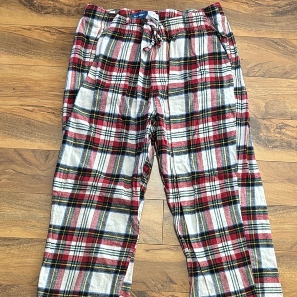 Old Navy Plaid Sweatpants - Red, Black, White